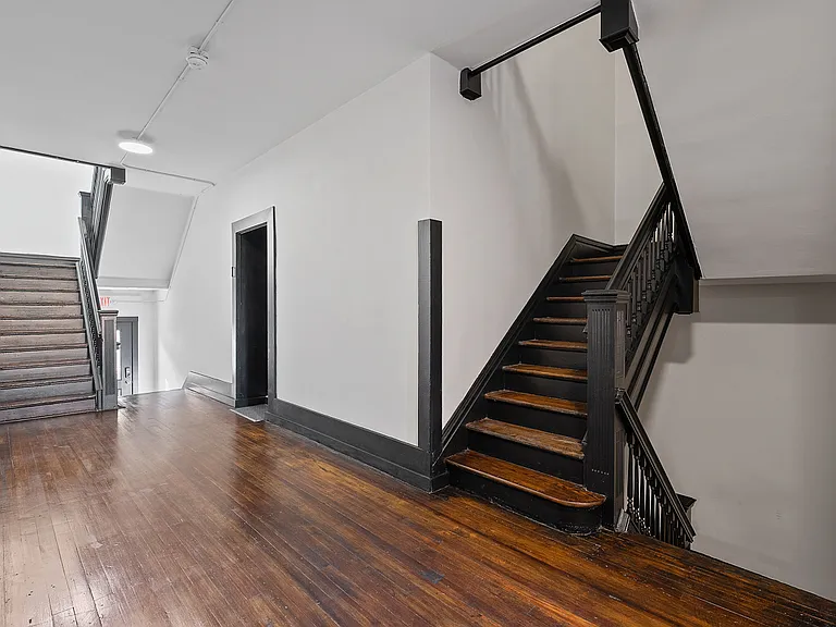 3514 Butler St #1 — Photo 16