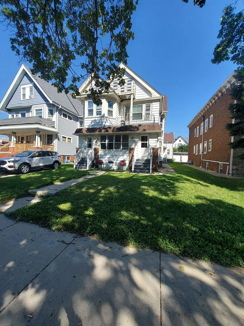 3630 E Plankinton Ave - 6 Unit — Photo 1