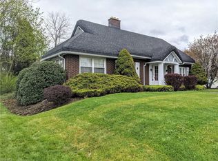 527 E Broad St, Louisville, OH 44641