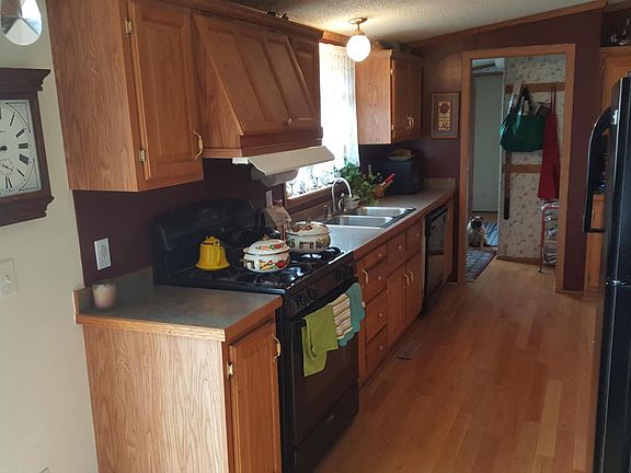 4th image of 1857 E Pine Hill Ave