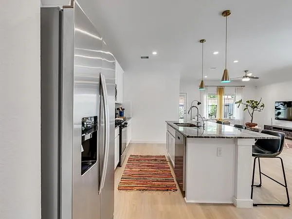 1518 Merulana Ln — Photo 11