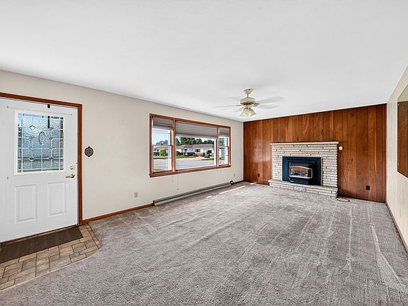 5th image of 1021 W South St