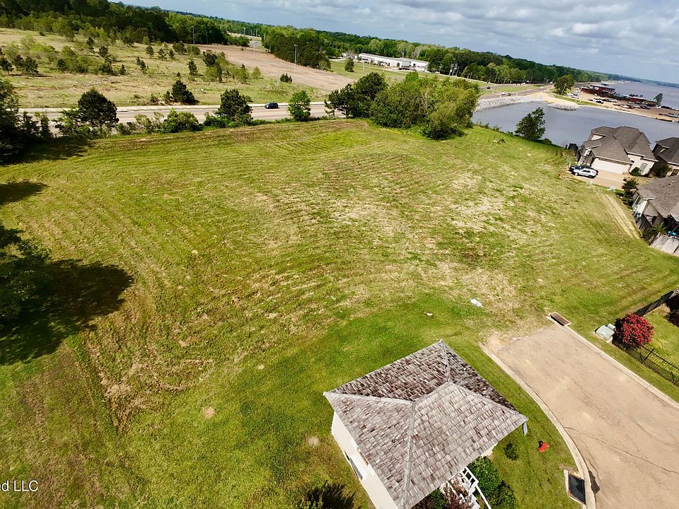 1st image of 1 Meeting St