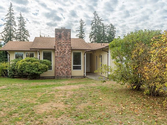 3rd image of 218 179th St E