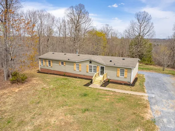 328 Wahoo Ct, Evington, VA 24550