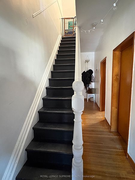 Toronto House for rent - 3 Bedrooms — photo 10