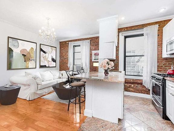 2nd image of 21-37 33rd St APT 5H