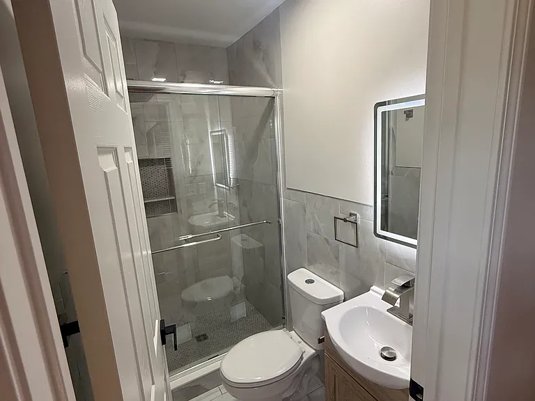 605 Lake Dr — Photo 21