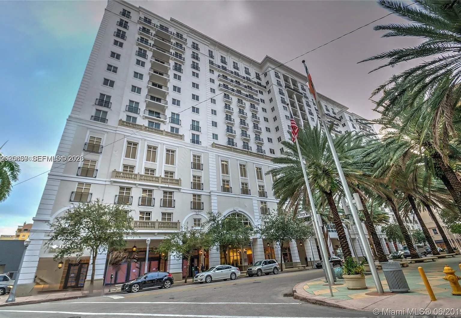 Ten Aragon Condo — Photo 1