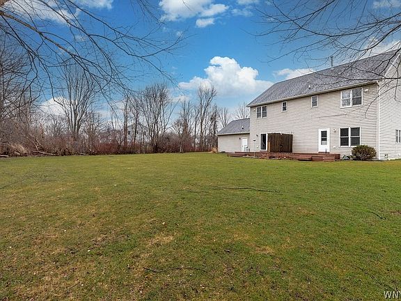 5th image of 9520 Lapp Rd