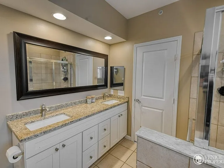 1786 Drayton Park Ct — Photo 9