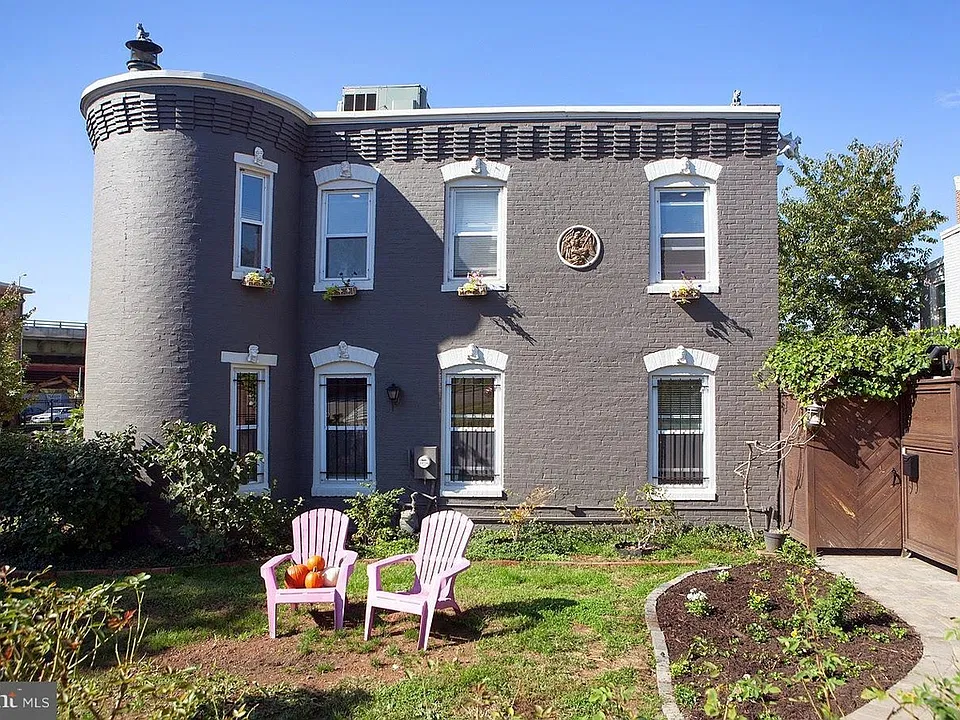 1130 K St SE