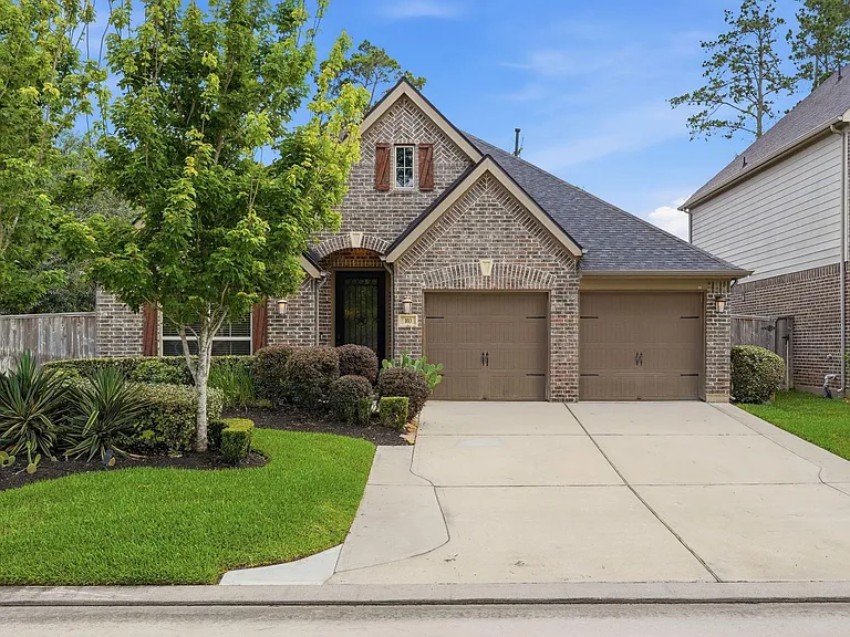 103 Boarsmen Ct — Photo 2
