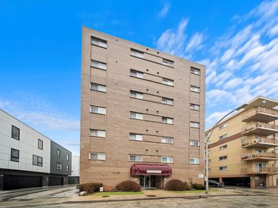 7449 Washington St APT 404, Forest Park, IL, 60130