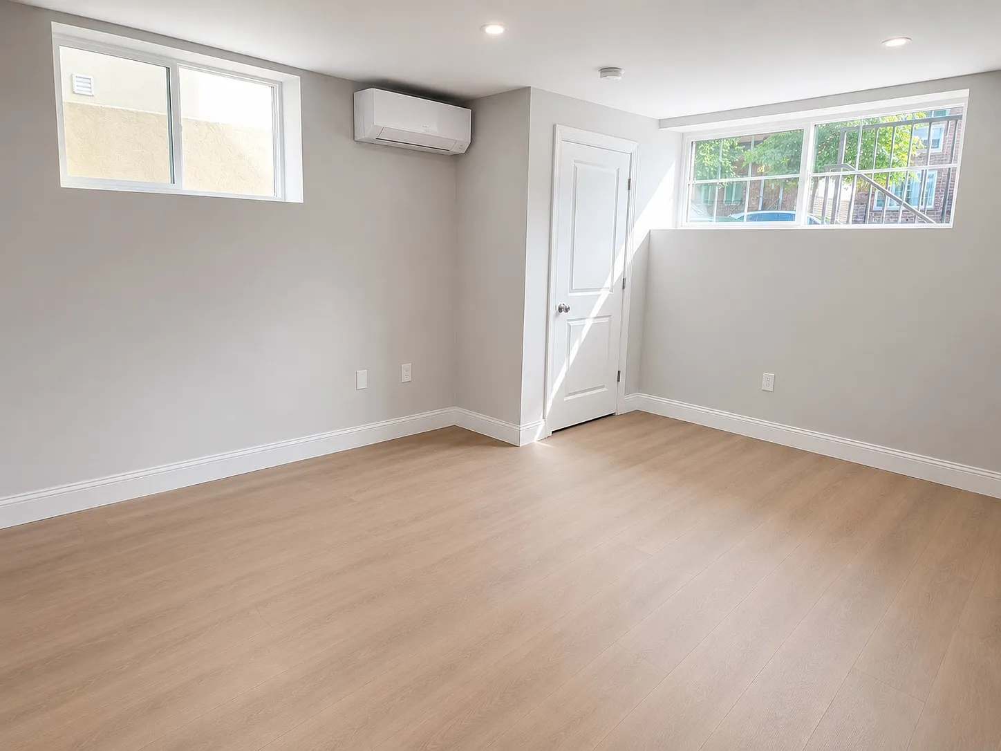 Studio, 300 sqft, $1,100 — Photo 3