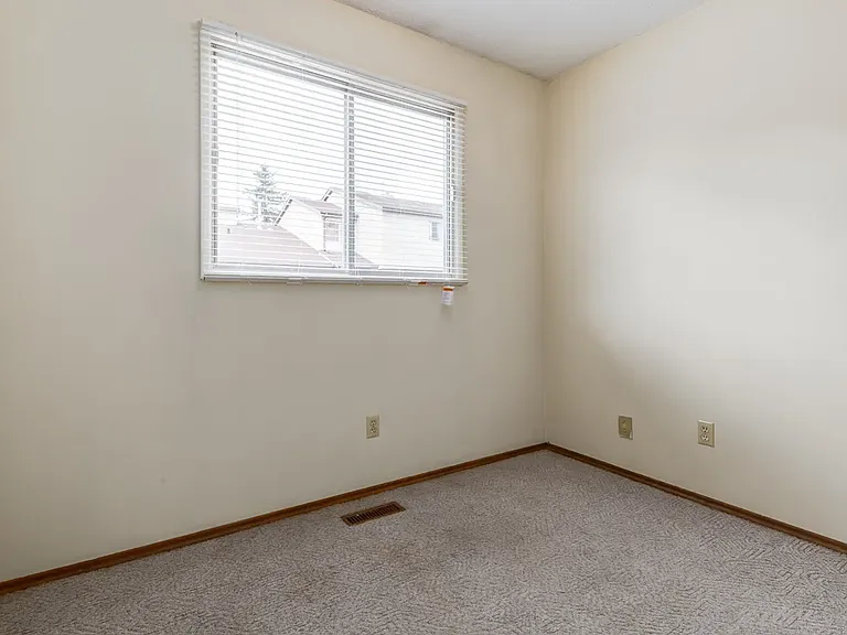 1 Huntington Hl NW — Photo 34