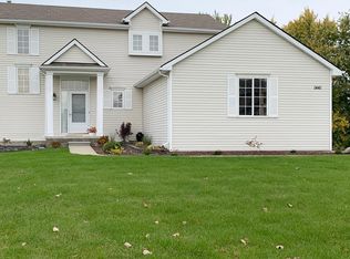 1441 Muskegon Dr, Grand Blanc, MI 48439