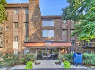 14635 Greenwood Rd APT 107, Dolton, IL 60419