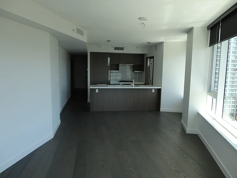 68 Smithe St #1209 — Photo 3