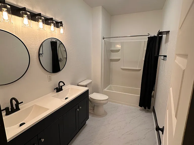 23 Rose Ave — Photo 26