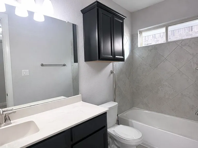 2406 Trocadero Ln — Photo 31