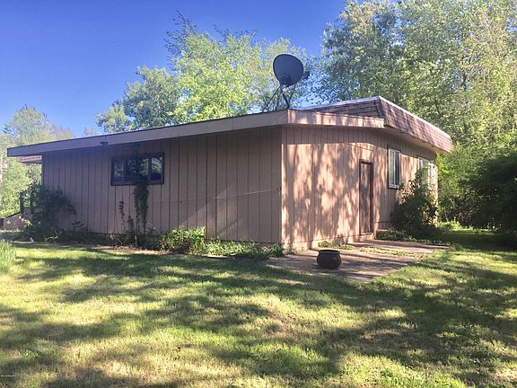 2nd image of 11650 Crystal Lake Dr