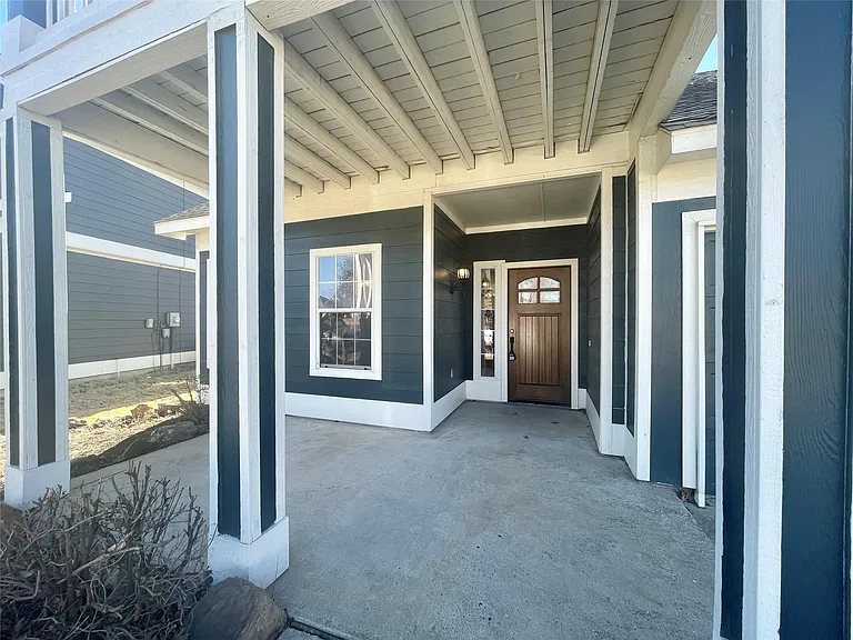 9787 Old Field Dr — Photo 3