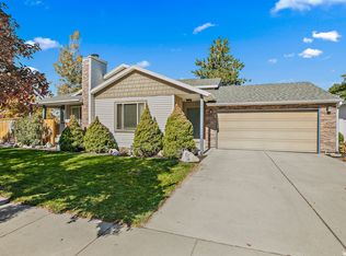 794 W Sweet Meadow Ln, Sandy, UT 84070