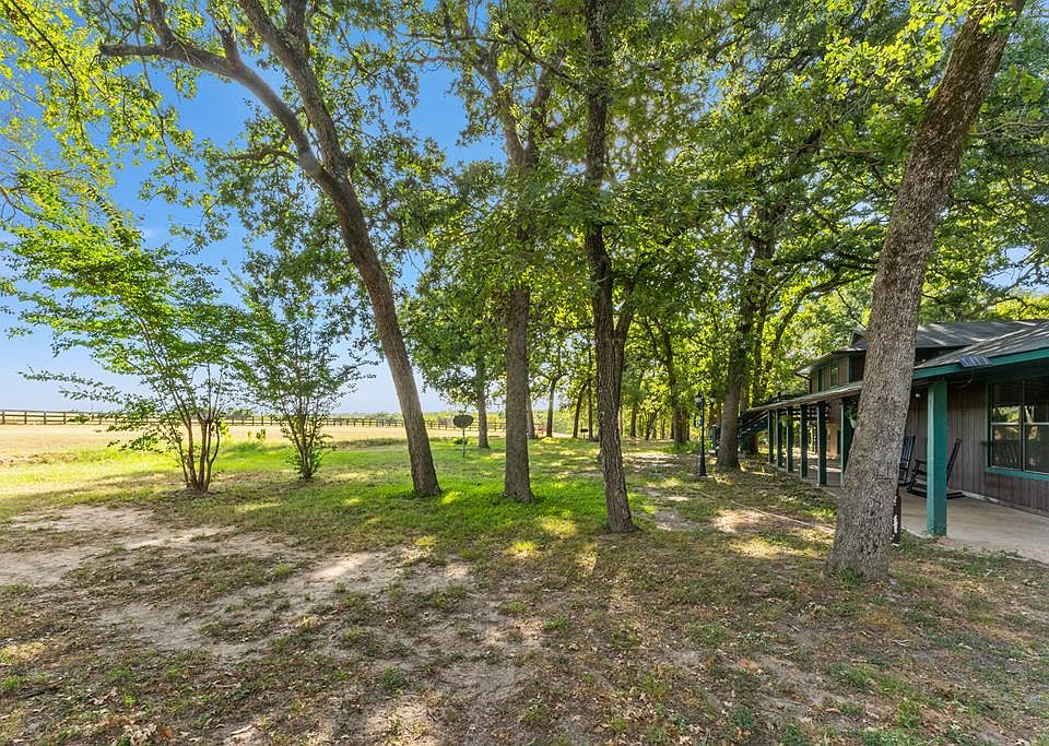 1st image of 115 F Cres #430