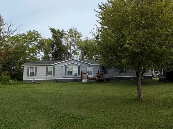83036 160th St, Glenville, MN 56036
