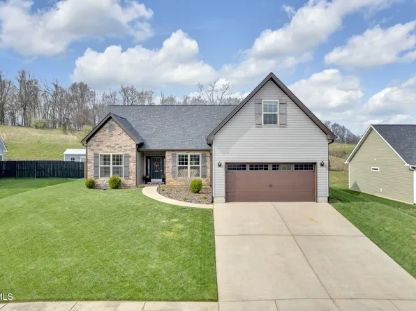 1521 Hammett Rd, Johnson City, TN 37615