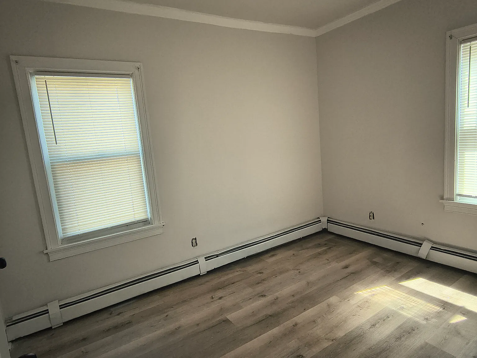 4 bed, 1026 sqft, $1,050 — Photo 3