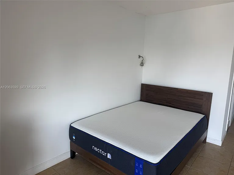 1965 S Ocean Dr #11H — Photo 9