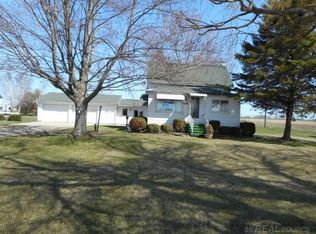 1899 E Deckerville Rd, Deckerville, MI 48427