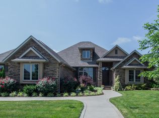 2808 E Chinkapin St, Springfield, MO 65804