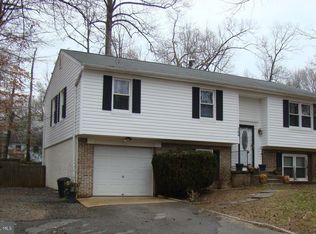 704 War Bonnet Trl, Lusby, MD 20657
