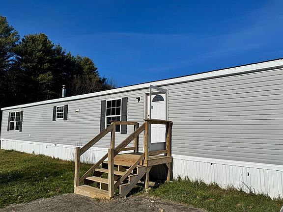 2nd image of 11 Northeast Way