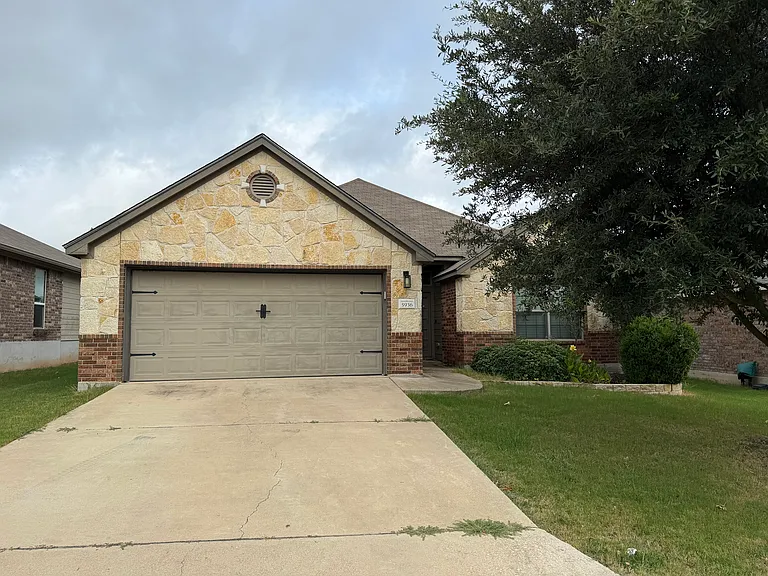 5936 Alexandria Dr — Photo 1