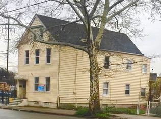 113 Hawkins St, Newark, NJ 07105