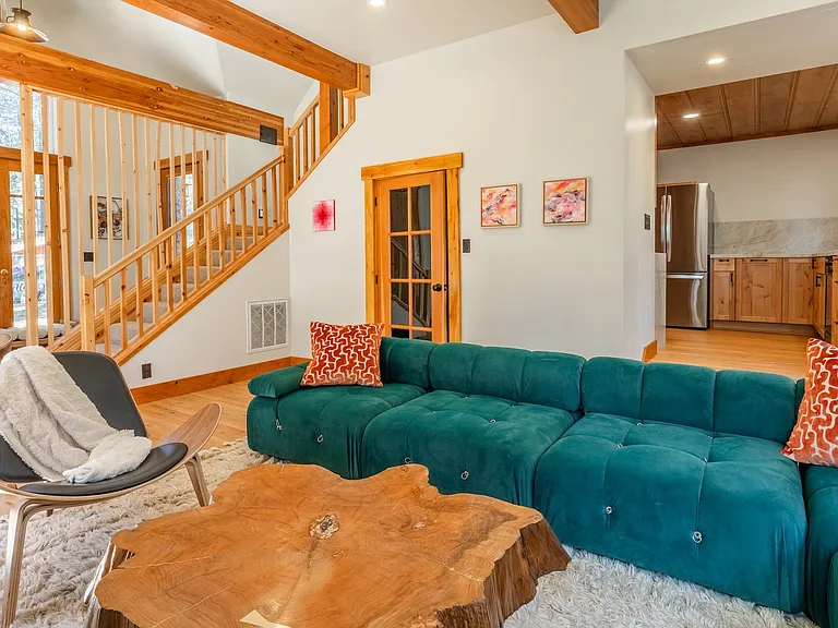 8336 Golden Ave — Photo 6
