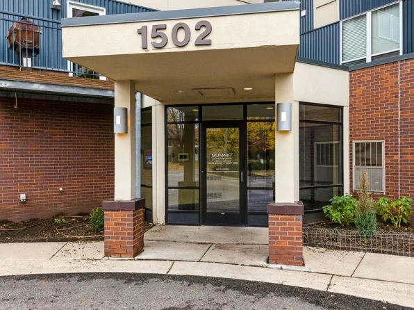 1502 5th St N APT 312, Hopkins, MN 55305