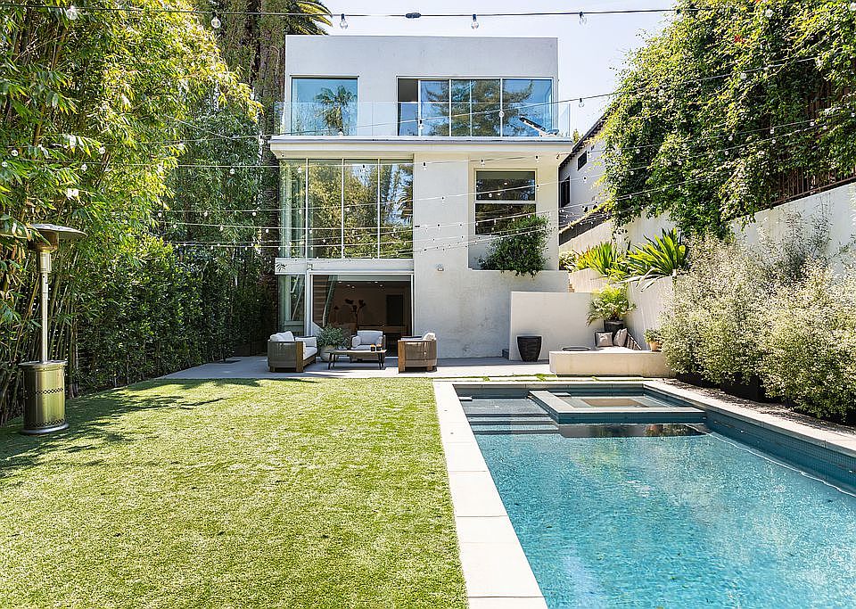 1st image of 12639 San Vicente Blvd