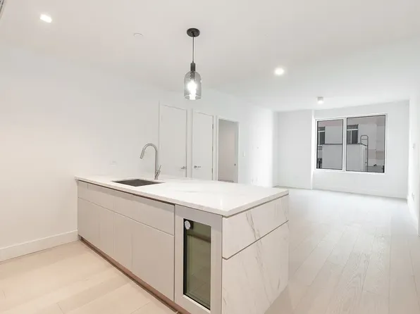 208 Delancey Street image 1 of 7