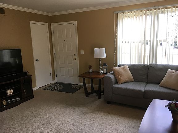 2nd image of 15877 N Franklin Dr