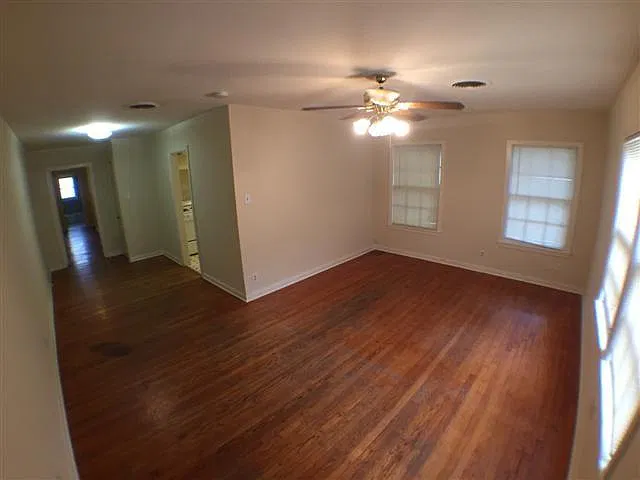 2 bed, 1.0 bath, 1105 sqft, $2,100 — Photo 3