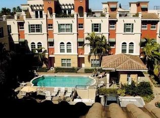 1033 NE 17th Way #204, Fort Lauderdale, FL 33305