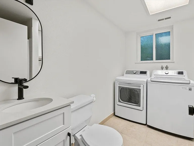 101 Point Fosdick Cir NW — Photo 31
