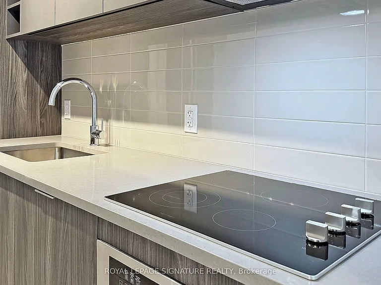 2033 Kennedy Rd #2102 — Photo 16