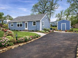 33737 South Lakeshore DRIVE, Burlington, WI 53105