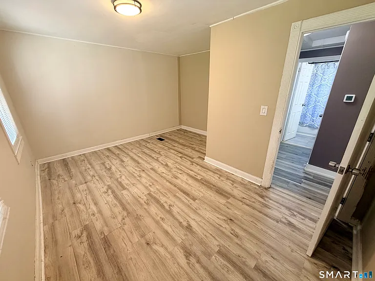 68 Alexander Dr — Photo 17